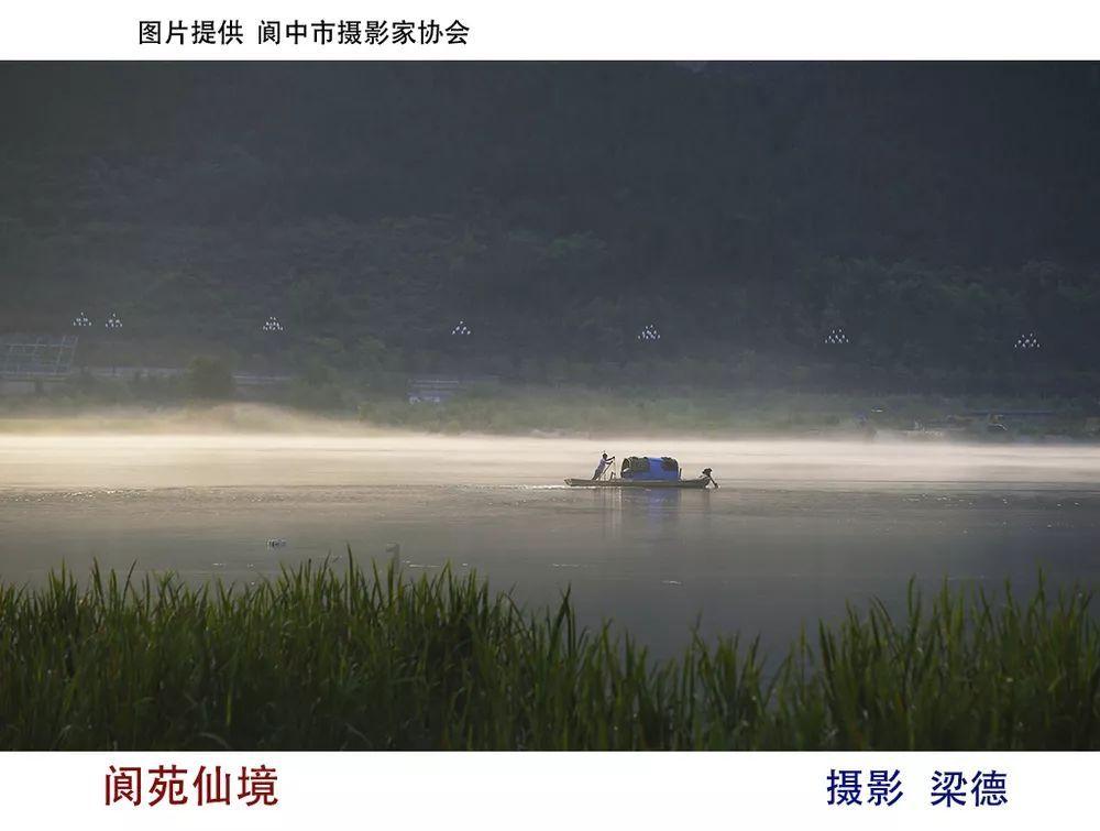 00后甜妹寒假兼职吹唢呐,跟乐队一起赶场演奏,网友:主打一个反差